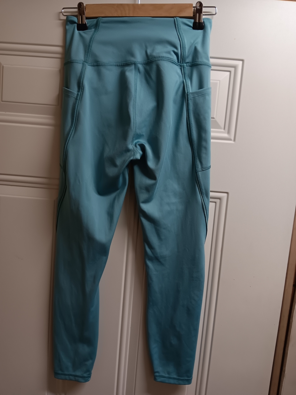 Women's Victoria's Secret Aqua Performance Leggings